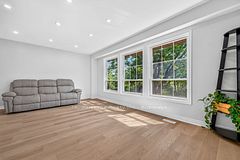81 Brookmill Boulevard 32, Toronto, ON M1W 2L5