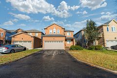 1040 Beaver Valley Crescent, Oshawa, ON L1J 8N2