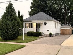 221 Hibbert Avenue, Oshawa, ON L1J 1V4