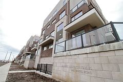 1460 Whites Road N 117, Pickering, ON L1V 0E8