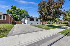 978 Midland Avenue, Toronto, ON M1K 4G6