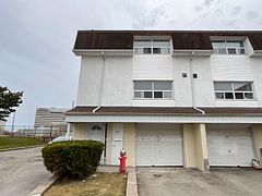 27 Trailridge Crescent, Toronto, ON M1E 4C9