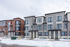 15 Pluto Way, Whitby, ON L1M 0M7