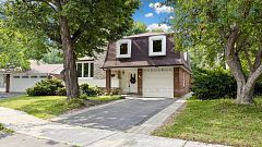 40 Ravencliff Crescent, Toronto, ON M1T 1R8