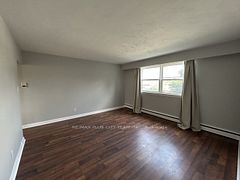 399 Elmgrove Avenue 01, Oshawa, ON L1J 2C6