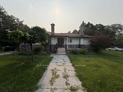 44 Tordale Crescent Main, Toronto, ON M1P 3X7