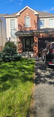 1111 Ashgrove Crescent, Oshawa, ON L1K 2W4
