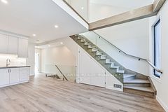 180 Broadview Avenue 2, Toronto, ON M4M 2G5