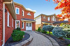 1037 Sandcliff Drive, Oshawa, ON L1K 2E5