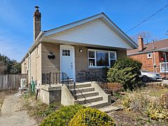 36 Corinne Crescent Basemen, Toronto, ON M1K 2Y9