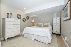 103 Gartshore Drive, Whitby, ON L1P 1N8