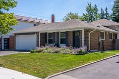 23 Chaldean Street, Toronto, ON M1W 2B6