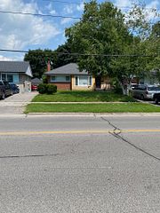 215 Wilson Road S Bsmt, Oshawa, ON L1H 6C2
