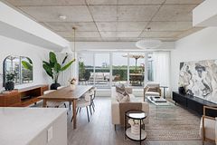 665 Queen Street E 502, Toronto, ON M4M 1G4