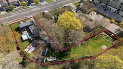 678 King Street W, Oshawa, ON L1J 2L3