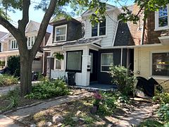 280 Kenilworth Avenue, Toronto, ON M4L 3S8