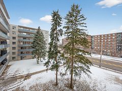 275 Wentworth Street W 503, Oshawa, ON L1J 1N1
