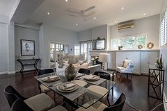 99 Coleman Avenue 105, Toronto, ON M4C 1P8