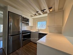 263 Boston Avenue 4, Toronto, ON M4M 2V4