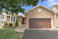 733 Sundance Circle, Oshawa, ON L1J 8N9