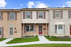 580 Eyer Drive 42, Pickering, ON L1W 3B7