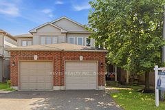 56 Greengrove Way, Whitby, ON L1R 2N4