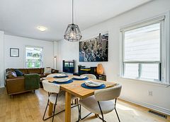 82 August Avenue, Toronto, ON M1L 3N2