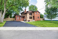 103 Aylesworth Avenue, Toronto, ON M1N 2J7