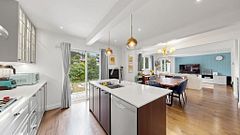 60 Kimberdale Crescent, Toronto, ON M1W 1Y5