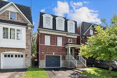 53F Dentonia Park Avenue, Toronto, ON M4C 0A4