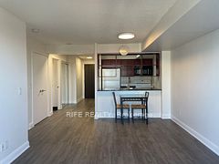125 Village Green Square 2406, Toronto, ON M1S 0G3
