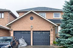 11 Murkar Crescent, Whitby, ON L1N 8Y4