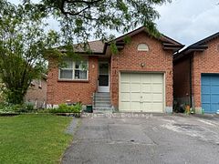 5 Turnberry Crescent, Clarington, ON L1E 1A4