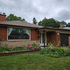 17 Painted Post Drive, Toronto, ON M1H 1S8