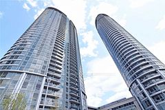 135 Village Green Square 3326, Toronto, ON M1S 0G4