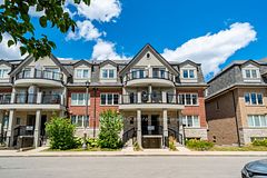 15 Eaton Park Lane 27, Toronto, ON M1W 0A5