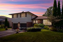 802 Ferndale Street, Oshawa, ON L1J 5L7