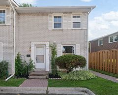 70 Cass Avenue 190, Toronto, ON M1T 3P9