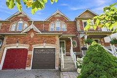 92 Tremount Street, Whitby, ON L1M 1G2