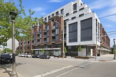201 Brock Street S 417, Whitby, ON L1N 0P8