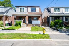 542 Glebeholme Boulevard MAIN, Toronto, ON M4C 1V4