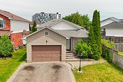 1922 Dalhousie Crescent, Oshawa, ON L1G 8C3
