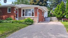 292 Brighton Court Upper, Oshawa, ON L1G 6H6