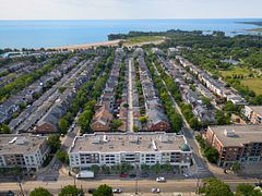 1765 E Queen Street 213, Toronto, ON M4L 3Z2