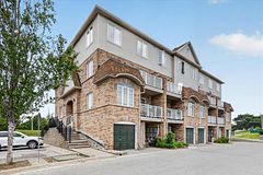 200 Mclevin Avenue 90, Toronto, ON M1B 6C8