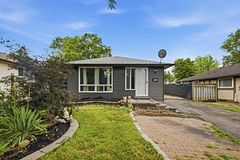 1185 Norman Court, Oshawa, ON L1H 7X2