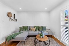 42 Fieldnest Crescent, Whitby, ON L1R 1Z6