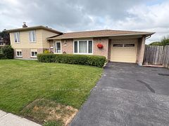 207 Michael Boulevard, Whitby, ON L1N 6B5