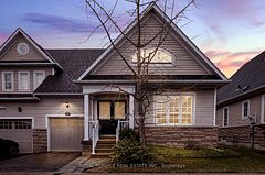 350 Lakebreeze Drive 5, Clarington, ON L1B 0A2