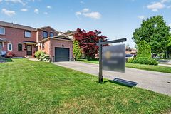 47 Rollo Drive, Ajax, ON L1S 7E2